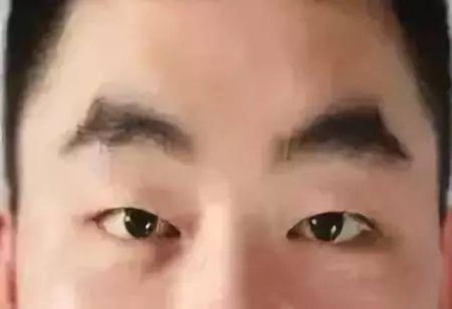 新月眉的人性格温柔 桃花运不断 男女必看的眉形与性格 新月眉的女人性格 二安网
