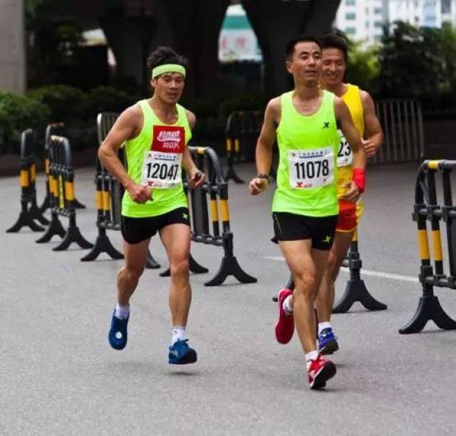 广马本周日举行,从上午6时起多条主干道分时分段封路