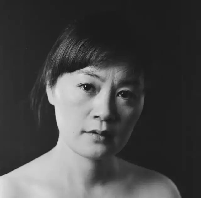 她拍了36个女人的裸照,没有情色只有满满的感动