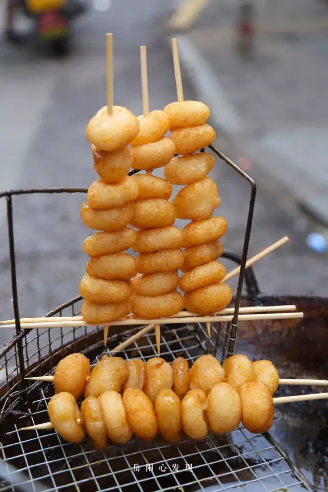 50元走街串巷,竟可以吃遍岳阳10几种超火爆的街头小吃