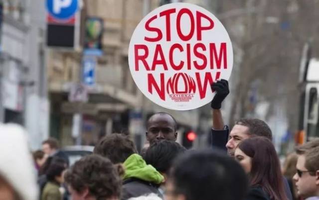 高晓松说: 澳洲是种族歧视最严重的国家!澳洲种