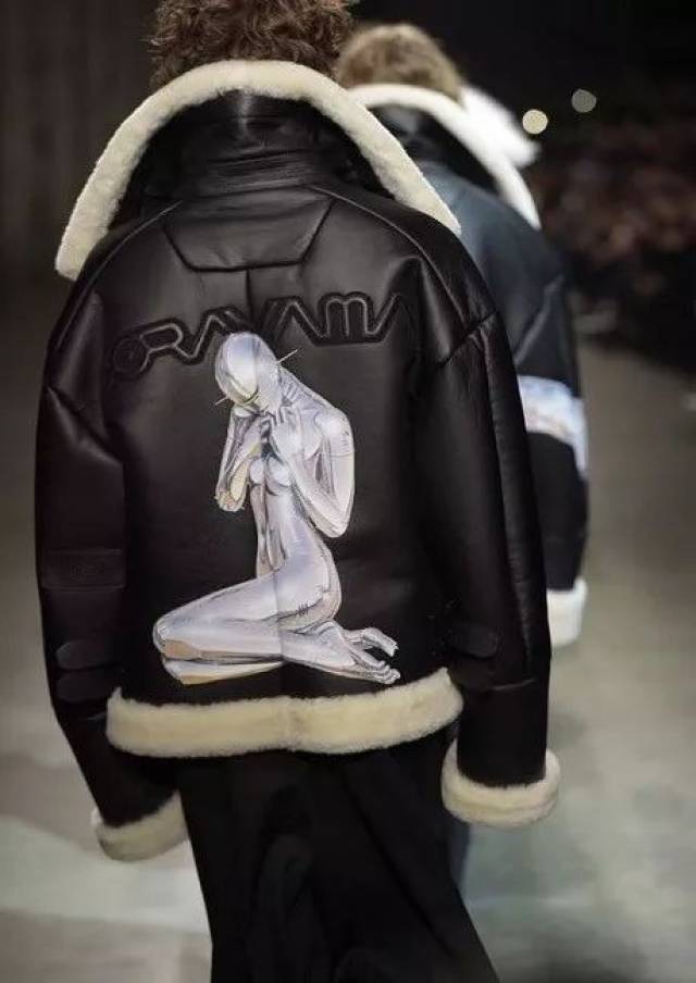 kim jones 的未来感 dior 大秀竟然是空山基的一场骗局.