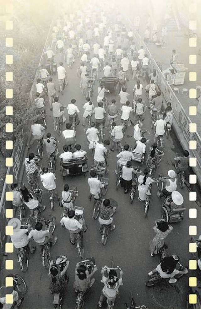 一家三代的出行记忆改革开放40年亲历变迁