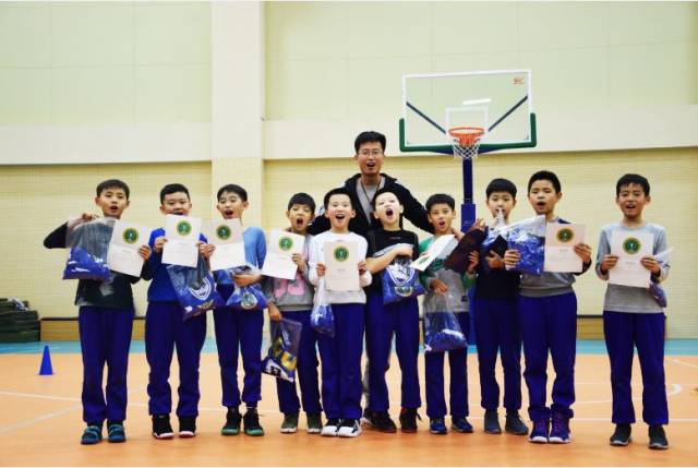 【热烈祝贺】北京景山学校朝阳学校第一届篮球代表队正式成立_手机