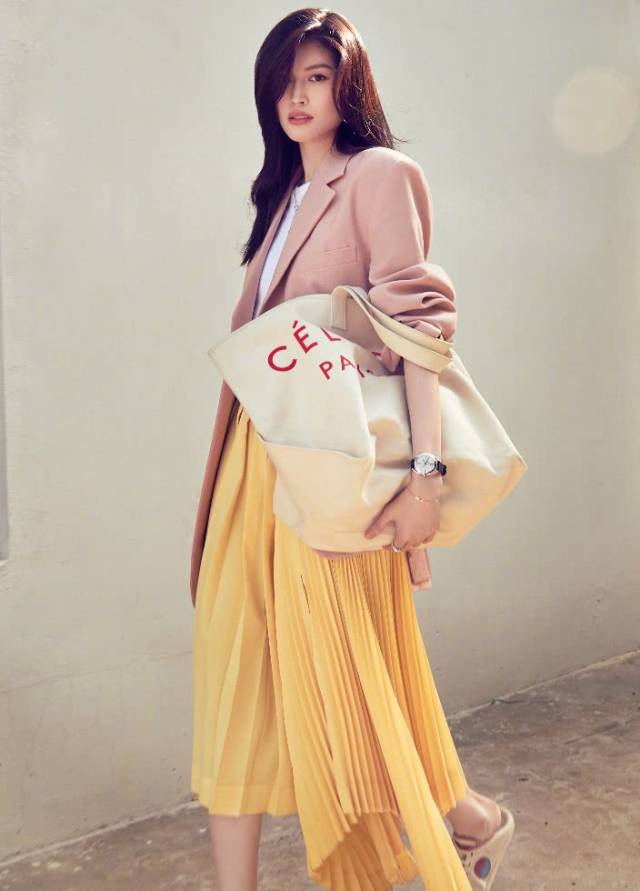 何穗这双蛤蟆鞋时髦不累脚但低于165的女生都穿不了