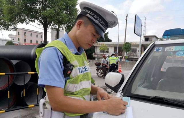 車子脫審脫險上路怎麼處罰 汽車脫險被交警查到怎麼