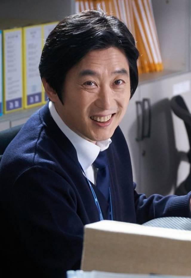 不只是李钟硕,还有7位演员也都出演了《当你沉睡时》&《死之咏赞》!