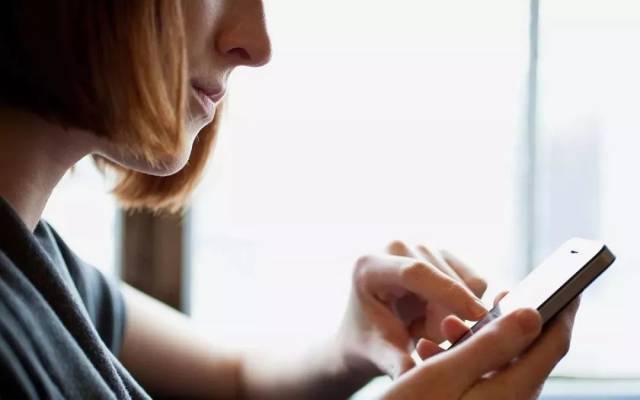 健康丨这8个常见习惯,让人变丑又致病,第一个几乎人人中招_手机搜狐网