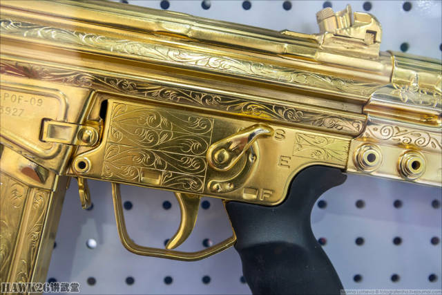 真晃瞎眼:巴基斯坦军械厂展出镀金型g3步枪 mp5冲锋枪_手机搜狐网