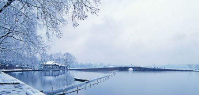 雪既空灵淡泊又严寒冷酷，一个故事几首诗看懂对立统一的雪意象_手机搜狐网