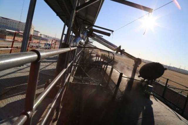 百年嵯岗站铁路四等小站年吞吐86万吨原油