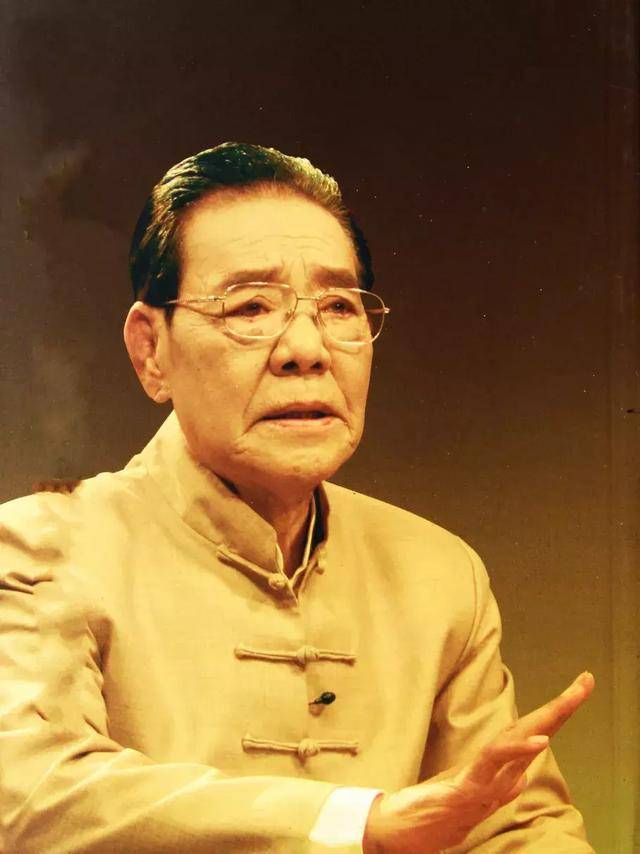 说书六十年写字七十载单田芳先生写书法可不是跨界