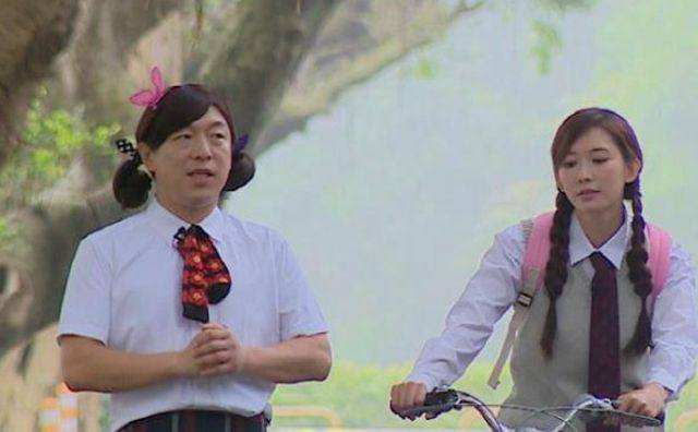 加上黄渤这经常有在娱乐圈男扮女装的事情,若不是图中这位女士拥有一