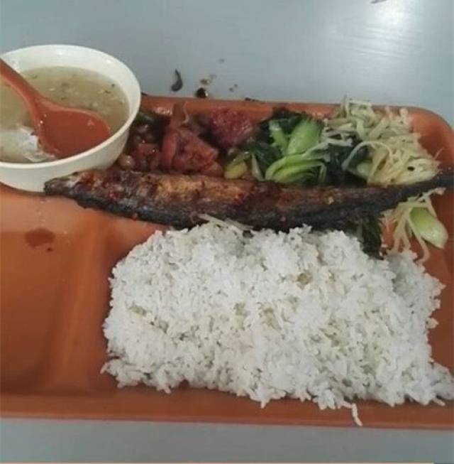 大集团富士康的饭堂伙食就是不一样!