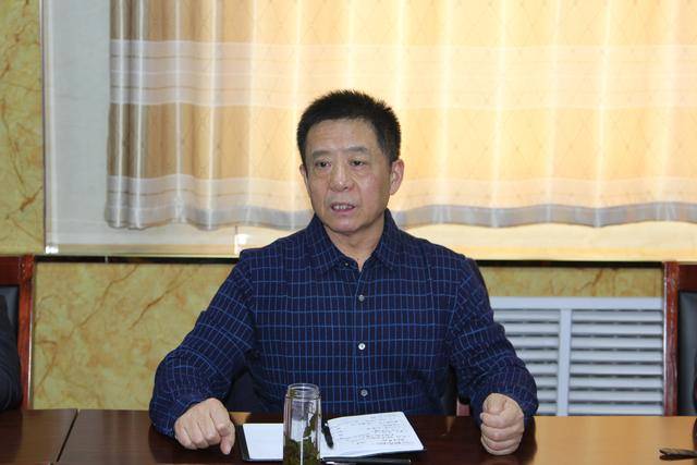 11月9日,专项工作组召开全市冬季供暖问题化解工作推进会王家文,孙虎