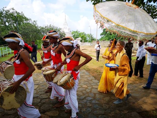 广西都安安福寺道宏法师拜访斯里兰卡苏曼格勒僧王_手机搜狐网
