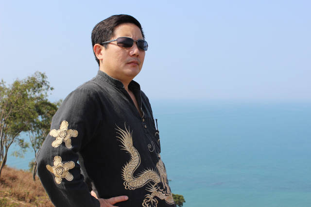 田夫霸气个人照最近,一封另类辞职信甫一出,在网络平台引起广泛关注.