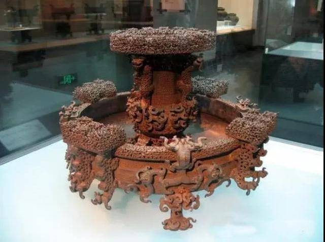 古墓出土的4大逆天文物,一件上有108条龙,一件现代技术无法复制