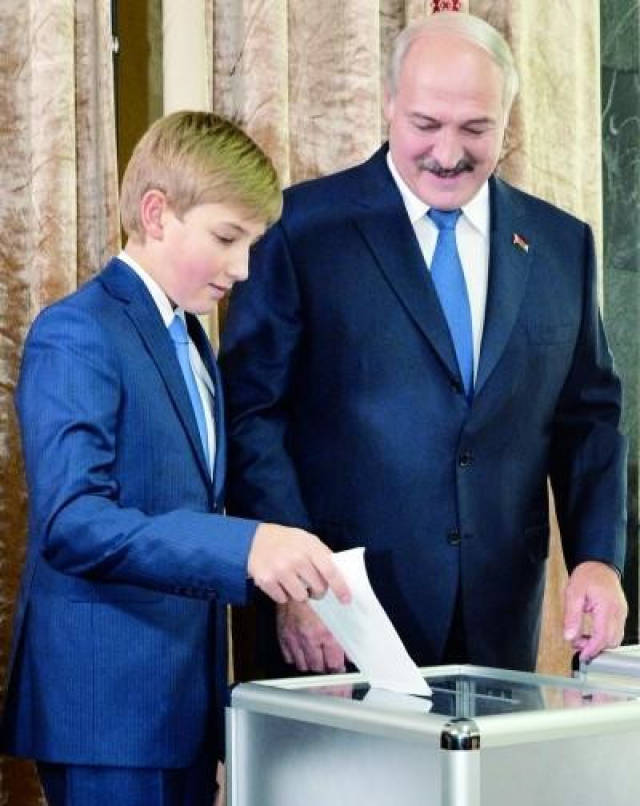 为何白罗斯总统不管去哪都要带着他的小儿子?