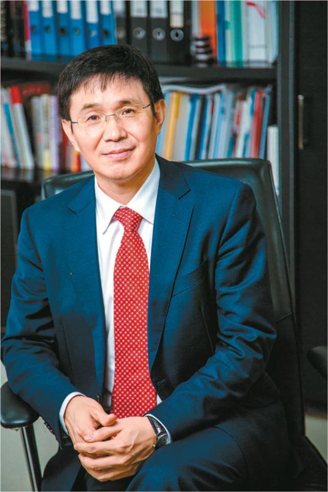 访优秀民营企业家,隆基绿能科技股份有限公司董事长钟宝申