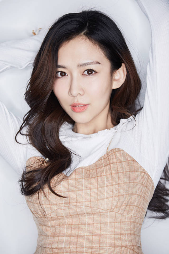 杨安琪完美收官 获网友称赞"最甜古装小花"_手机搜狐网