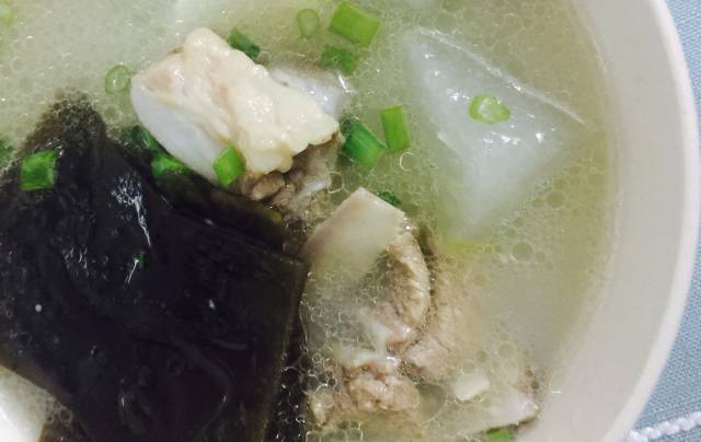 咸阳一妈妈煲了这些汤!滋润全家人整个冬季!好喝又进补!