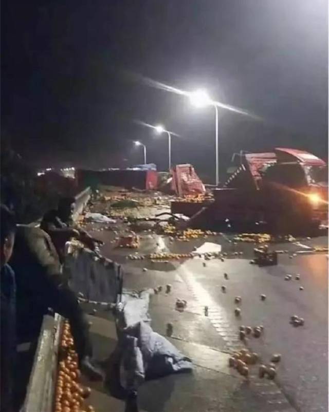 南京车祸5死4伤图片图片