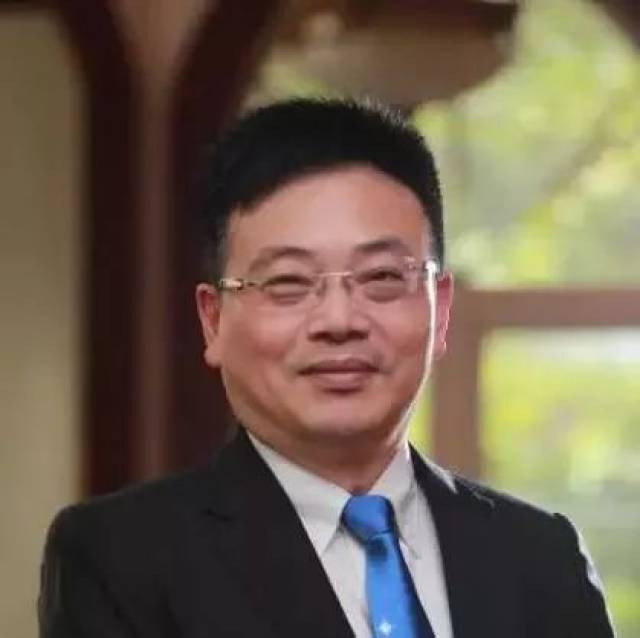 邹强 手术是一场与病魔的比赛 邹强,华山医院普外科副主任