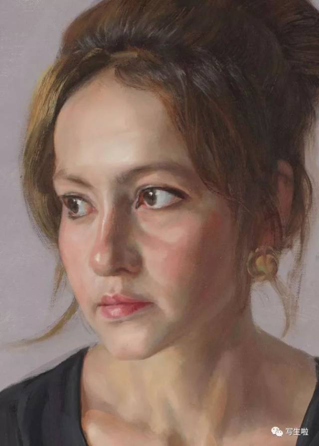 于小冬 天津美术学院油画系教授 硕士生导师 中国美术家协会理事 中国