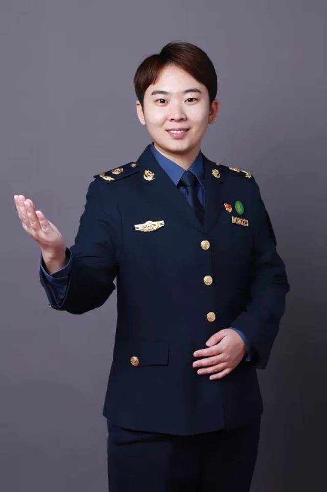 青春献交通,奋斗做先锋