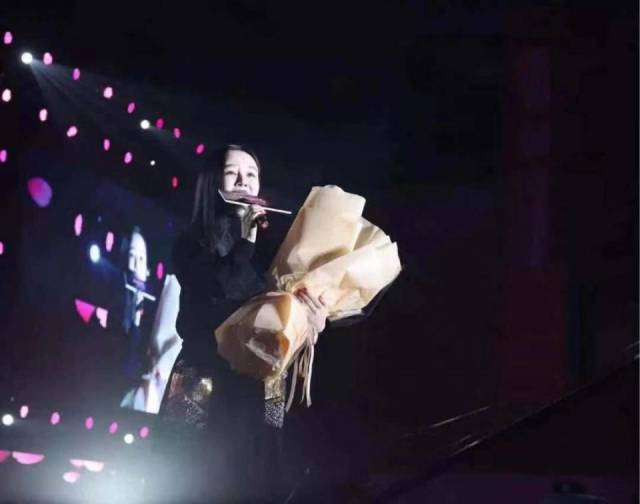 魏新雨新歌《为你祈祷》走红, 多次登陆央视频