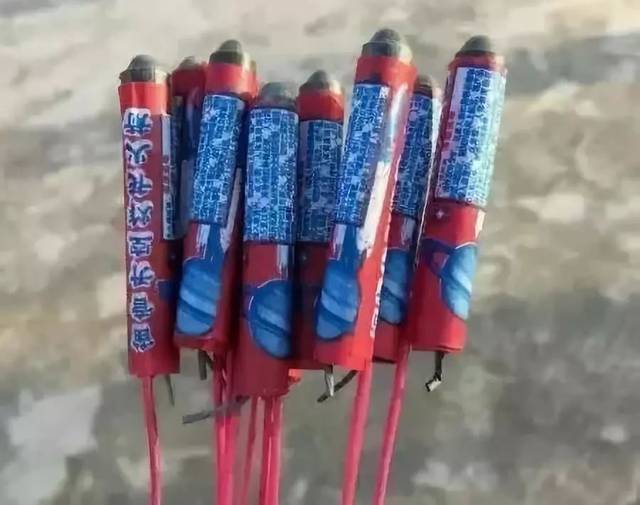"好想回到小时候呀."隐藏在玩具中的童年 | 40秒40年