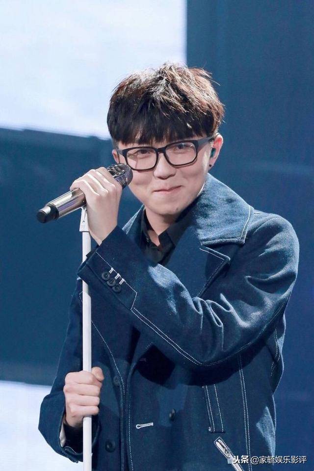 毛不易在《你好明星》中,无厘头的答访十分吸引观众