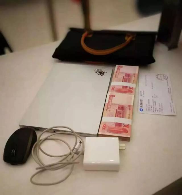 事发天门承天车城两万元现金丢了一天之后