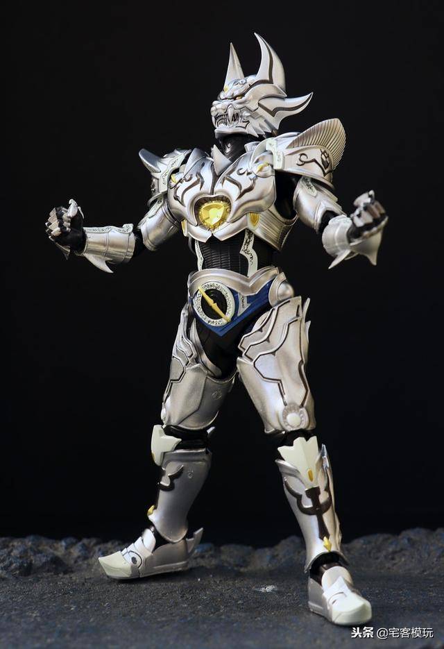 模玩秀:白银之獠牙!魔戒白银骑士-绝狼 zero