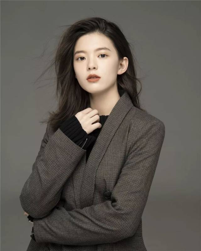 邻家女孩儿关畅