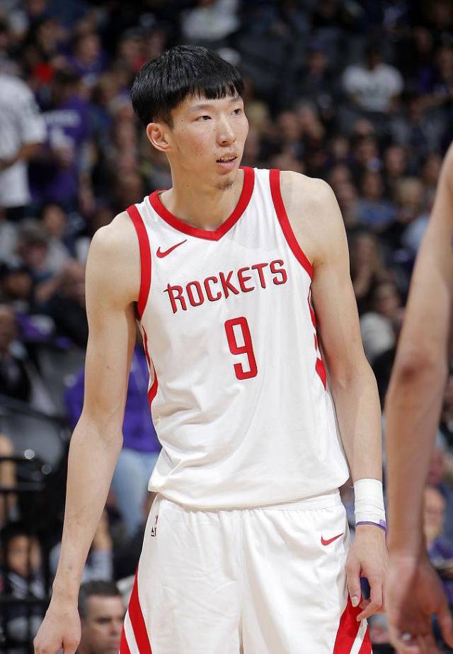 周琦还能穿多久火箭球衣?