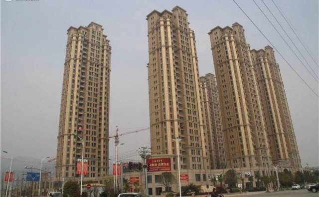 1  公爵山庄 2  大诚外滩印象 3  绿城璟园 4  华龙一品 5  天瑞臻品