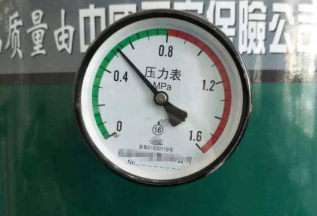 煤气罐压力表有冬夏图片