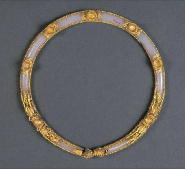 金器金镶玉龙戏珠纹项圈