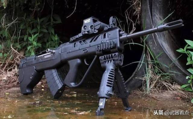 军事丨国产新一代56式半自动无托步枪