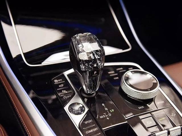 宝马新x5的水晶挡把算什么,真正好看的挡把在这里