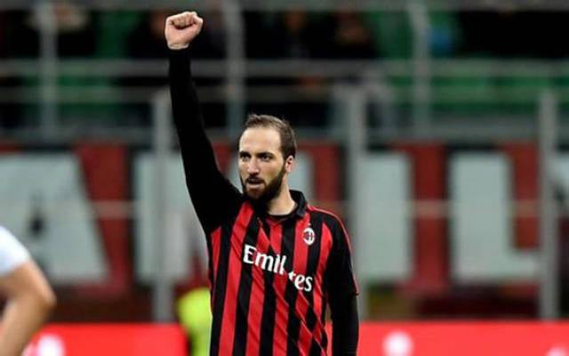 通过俱乐部艰难的上述,以及埃利奥特基金及时的补交了罚款,ac米兰最后