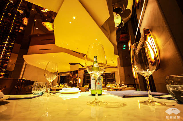 可能是上海逼格最高的两家五星级酒店, 上海宝