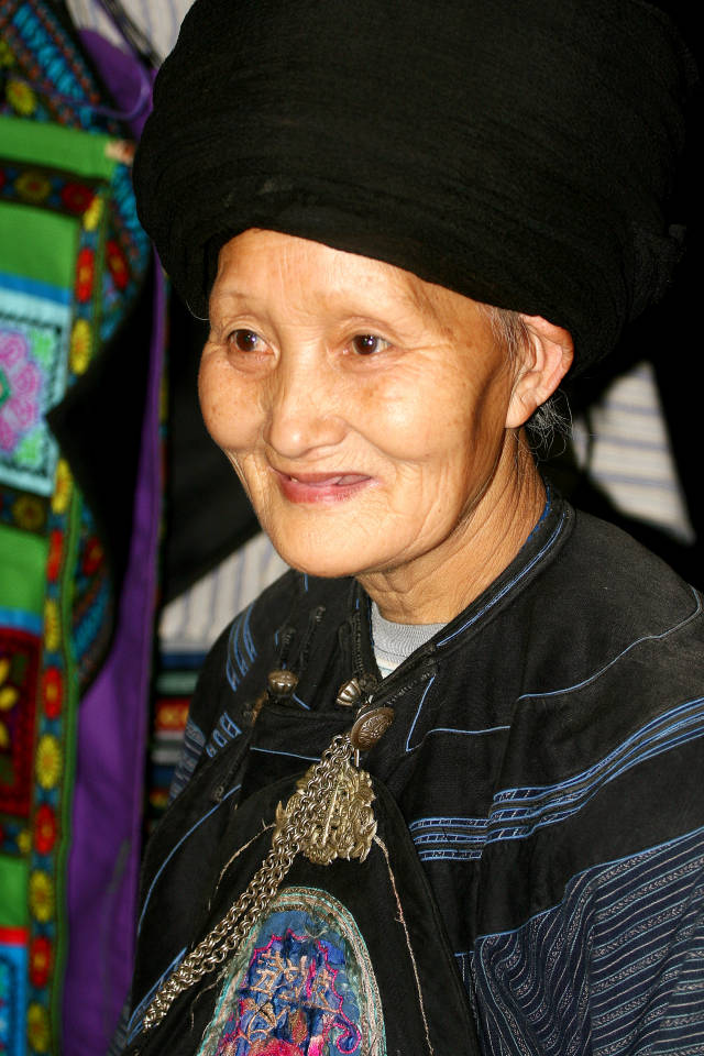 这里有"中国最后一个压寨夫人",大美凤凰之外,湘西的另外一面