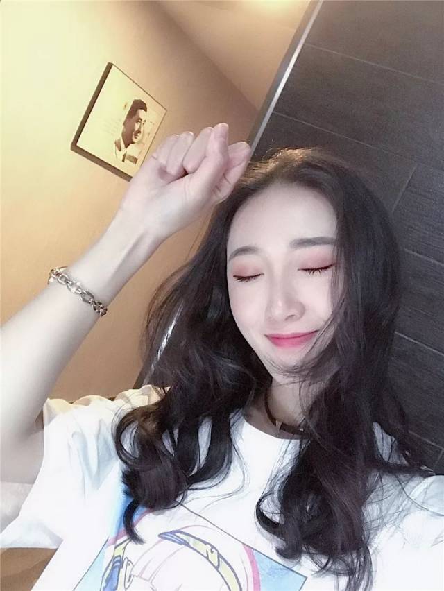 在西航 | 本期#校花#长龙准空姐郭盼盼:古风绝俗现代恬美,妥妥的一枚