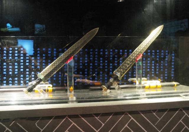 全球最毒冷兵器:第2款夫妻剑,来自中国,第4是日本著名妖刀