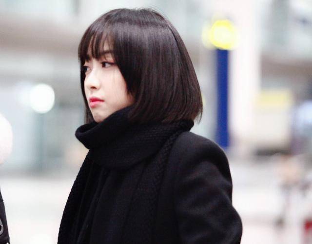 宋茜太适合空气刘海了,搭配齐脖短发清纯甜美极了,真漂亮