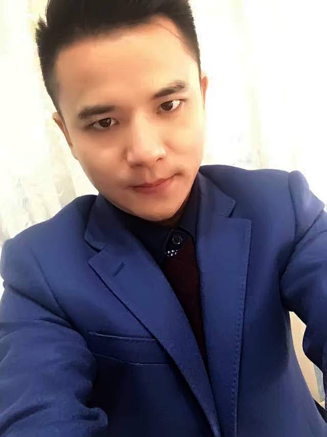 王立清成功从来都不是一蹴而就,艰难的道路经常通往高处!