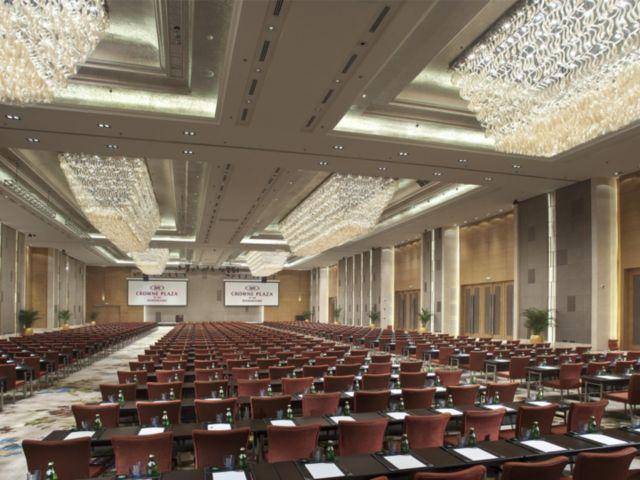 三亚会奖旅游-会奖旅游之会议酒店推荐:西安皇冠假日酒店